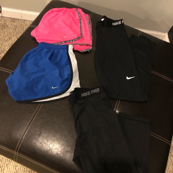 Nike shorts & leggings - Picture 1 of 1